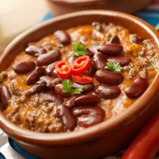 Cook this beer chili recipe with your favorite beer for a hearty winter dinner idea. It's easy to make, tastes great and is kid-friendly.