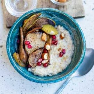 This delicious cinnamon pear oatmeal recipe tastes like homemade pear pie and makes is a warm comforting breakfast idea for heart health.