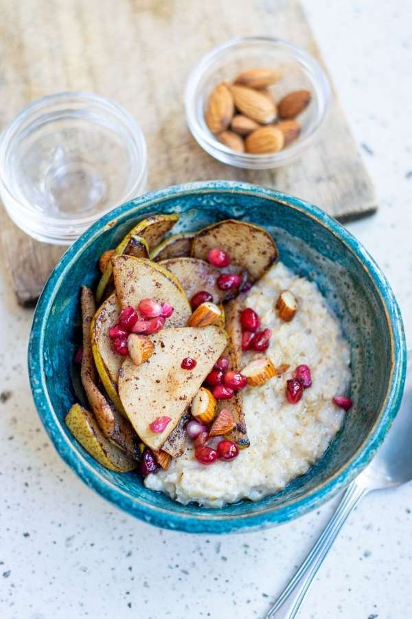 Pear Oatmeal Recipe. This delicious cinnamon pear oatmeal recipe tastes like homemade pear pie and makes a warm comforting breakfast idea for heart health. Learn more about the health benefits of oatmeal. Plus how to make my wonderful cinnamon pear oatmeal for you and your family for breakfast! Kid friendly, healthy breakfast ideas for the entire family made with steel cut oats, warm caramelized pears, this pear oatmeal is a tasty twist on traditional oatmeal that tastes just like pear pie!