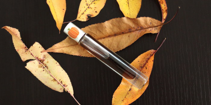 Pumpkin Spice Perfume Recipe with Essential Oils. It's super easy to make an essential oil perfume scented in pumpkin spice for fall. Simply add a pumpkin spice essential oil blend to a 10 mL roller bottle. Then fill the remainder of the of bottle with jojoba or fractionated coconut oil and swirl to mix. Now you can wear your favorite pumpkin spice scent everywhere you go this fall!