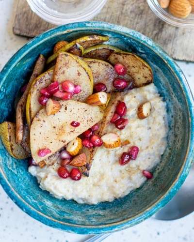 Pear Oatmeal Recipe. This delicious cinnamon pear oatmeal recipe tastes like homemade pear pie and makes a warm comforting breakfast idea for heart health. Learn more about the health benefits of oatmeal. Plus how to make my wonderful cinnamon pear oatmeal for you and your family for breakfast! Kid friendly, healthy breakfast ideas for the entire family made with steel cut oats, warm caramelized pears, this pear oatmeal is a tasty twist on traditional oatmeal that tastes just like pear pie!