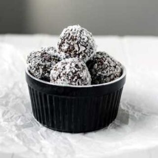Bourbon Balls Recipe with Woodford Reserve
