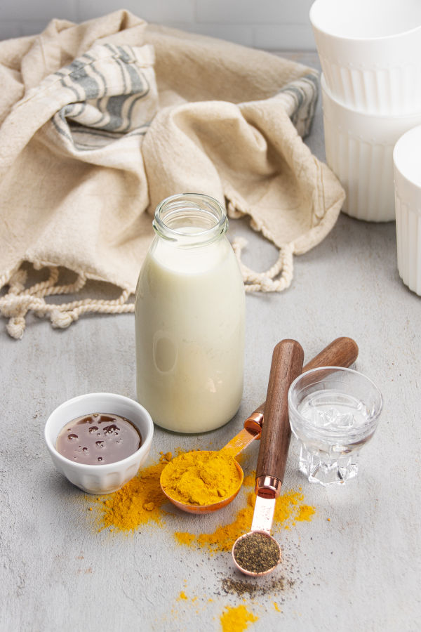 golden milk ingredients for making a turmeric latte