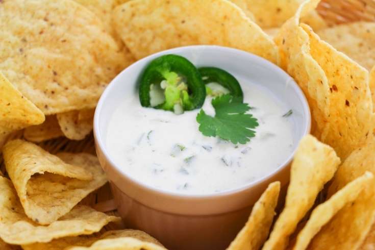 Easy jalapeno ranch dip recipe. Learn how to make jalapeno ranch dip as a game day snack or appetizer with this dairy free jalapeno ranch dip recipe. You can’t have a game day or holiday gathering without finger food for your guests. This easy game day snack recipe is perfect for friends and family to enjoy while watching football around the tv, even if they have dietary restrictions. Discover how to make dairy free game day snacks for your guests with my dairy free jalapeno ranch dip recipe.