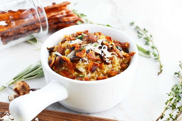 How to make mushroom bacon risotto as a warming winter dinner idea for your family. An easy risotto recipe with vegetarian alternatives for bacon for heart health. This easy mushroom bacon risotto recipe is perfect for weeknight dinners with family or a weekend dinner with friends. A warming winter dinner idea for family gatherings, this mushroom risotto can also be made without the bacon for a vegetarian alternative. Or try a meat-free bacon substitutions as a heart healthy alternative.
