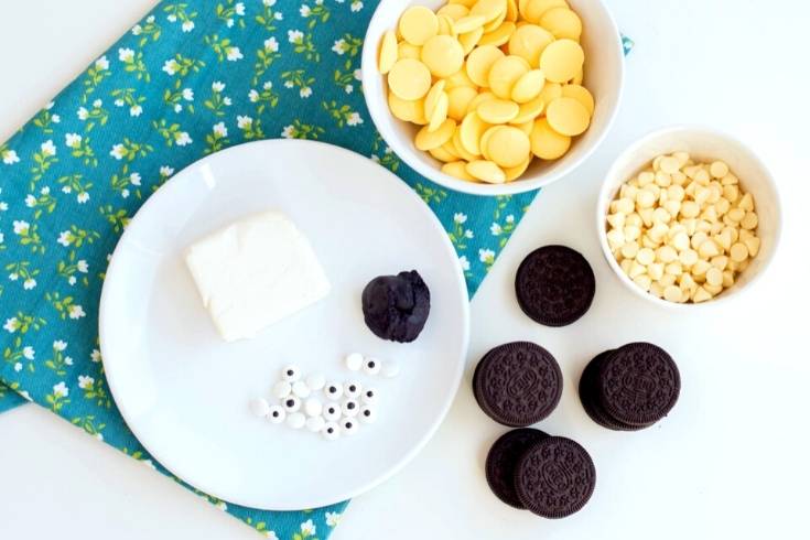 ingredients to make no bake oreo truffles with cream cheese