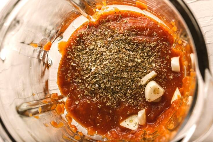 add seasoning to tomato sauce (1)