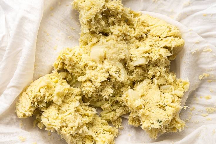 drain cauliflower for veggie fritters