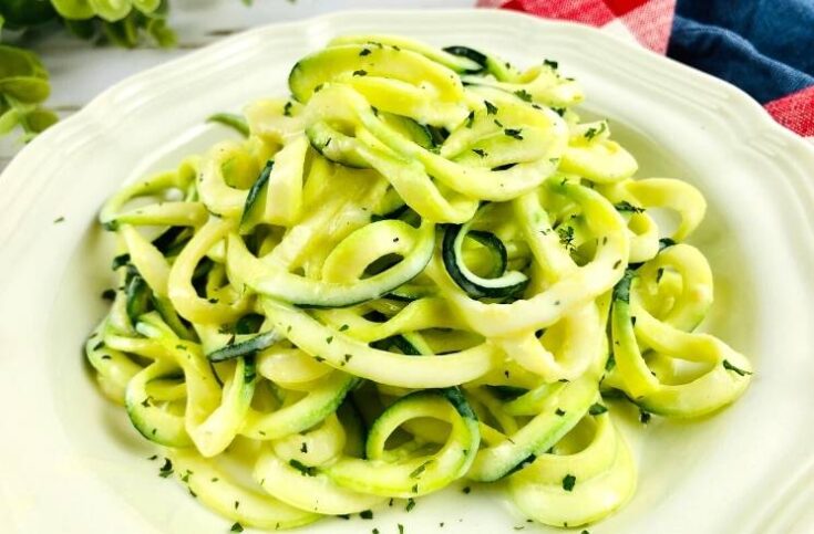 keto zucchini noodles with homemade alfredo sauce