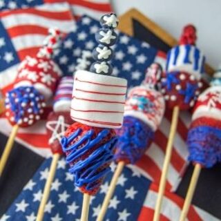 patriotic marshmallow pops