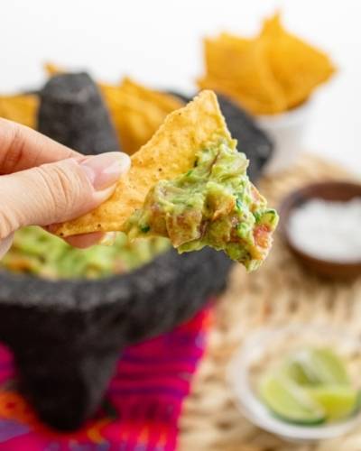 homemade guacamole dip from scratch