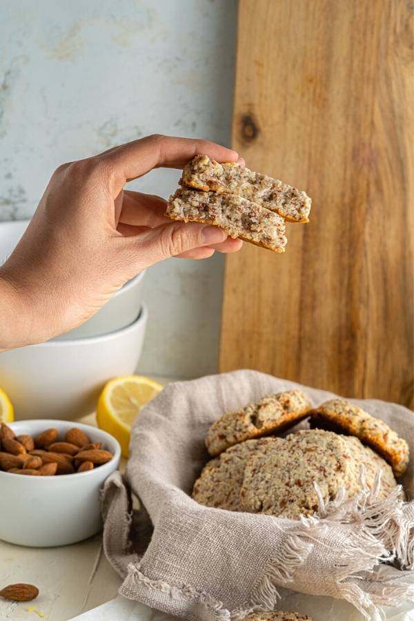 how to make flourless cookies
