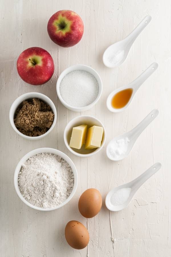 quick apple bread recipe ingredients with cinnamon sugar