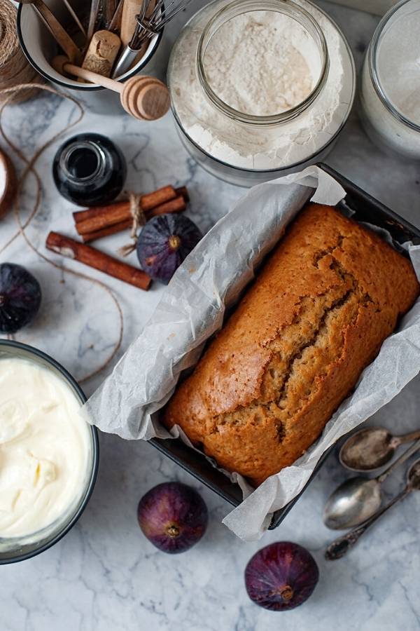 christmas fig cake