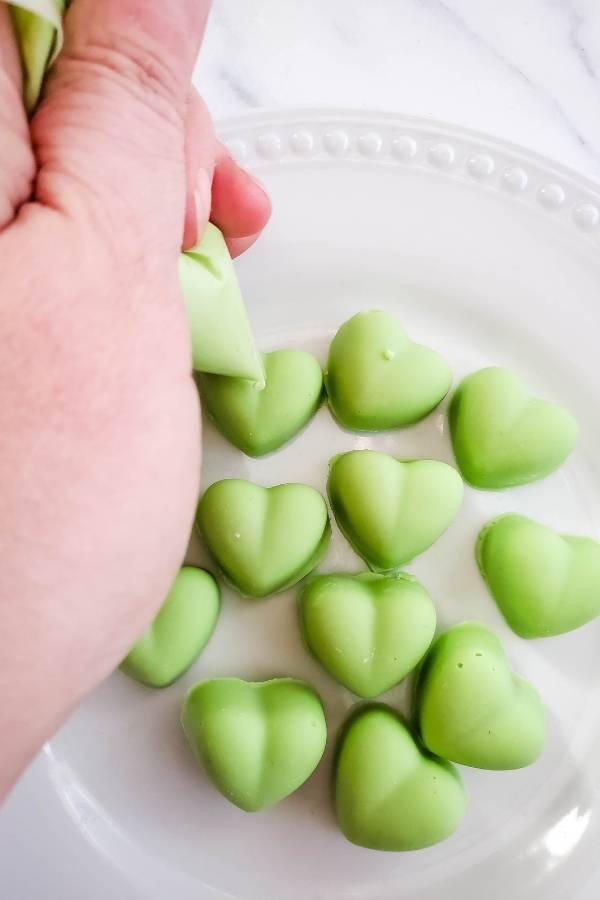 decorating grinch Christmas treats