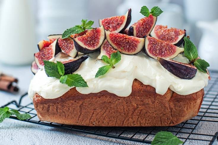 Delicious Fresh Fig and Peach Cake - Sculpted Kitchen