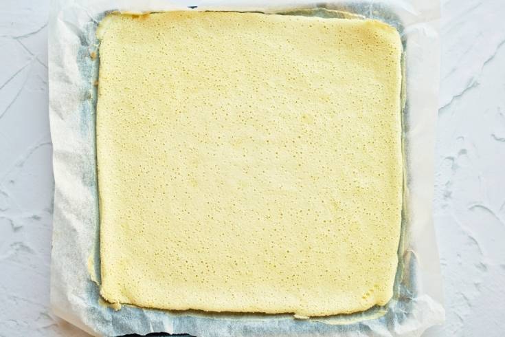 bake the yule log cake batter