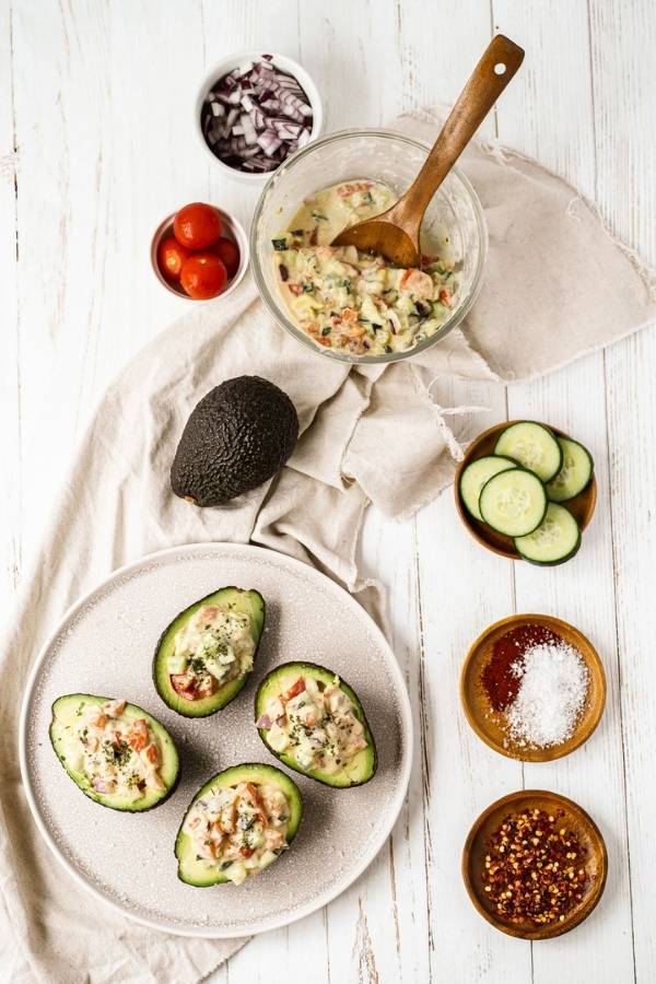 stuffed avocado ingredients