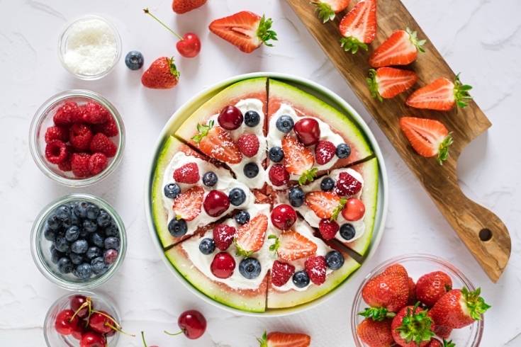 watermelon pizza with yogurt