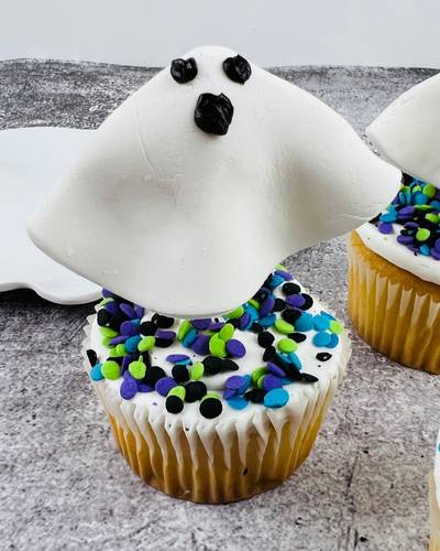 halloween ghost cupcakes